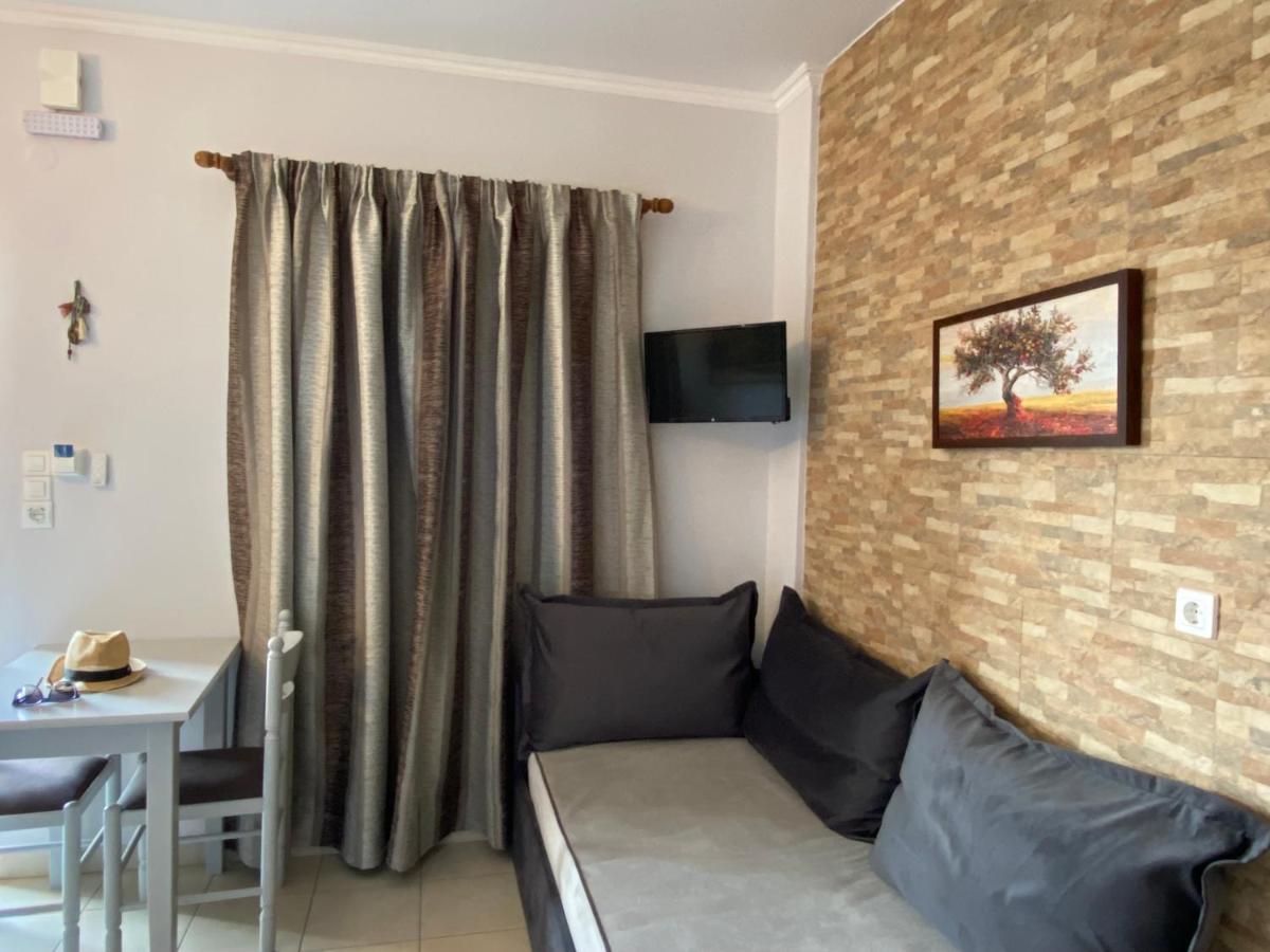 Caviro Apartment Moudhros Bagian luar foto
